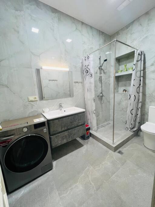 Spacious 2 Bedrooms In The Center Of เยเรวาน ภายนอก รูปภาพ