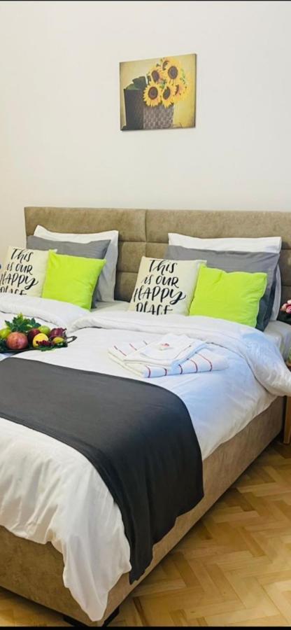 Spacious 2 Bedrooms In The Center Of เยเรวาน ภายนอก รูปภาพ